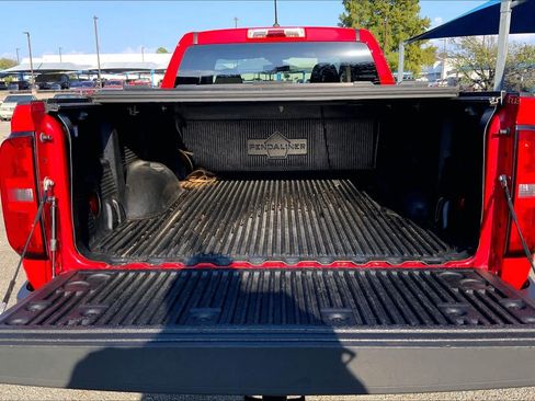 Used 2017 Chevrolet Colorado W/T RWD image 34