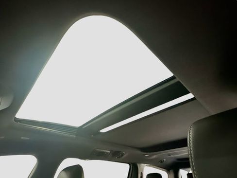 New 2026 Chrysler Pacifica Select w/ S Appearance Package image 20