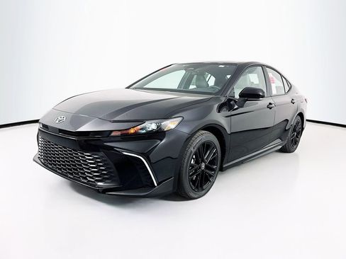 New 2026 Toyota Camry SE image 3