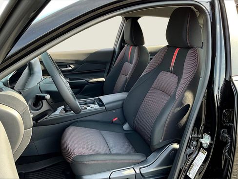 New 2026 Nissan Sentra SR FWD image 16