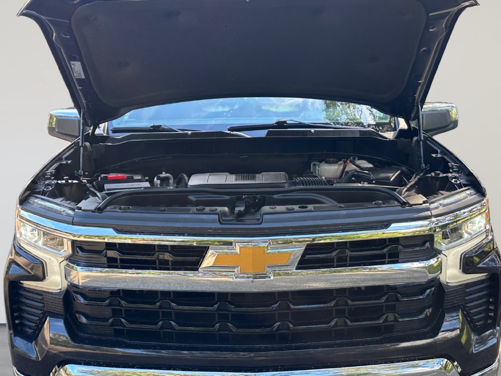 Certified 2024 Chevrolet Silverado 1500 LT w/ Z71 Off-Road Package AWD/4WD image 19