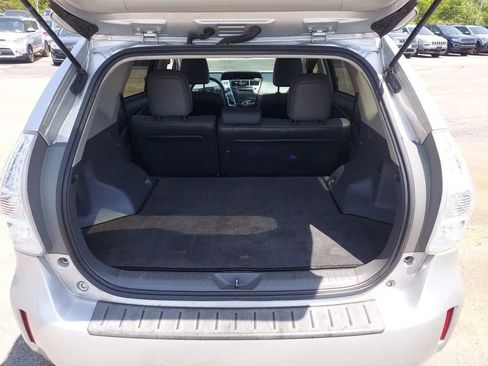 Used 2014 Toyota Prius V Five FWD image 13