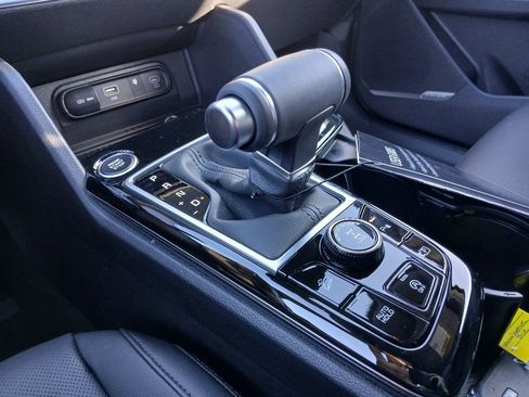 New 2025 Kia Sportage X-Pro image 16