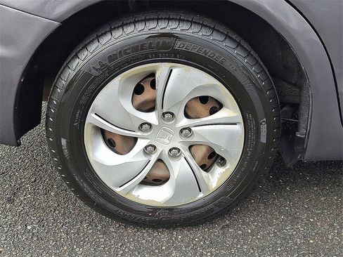 Used 2015 Honda Civic LX image 9