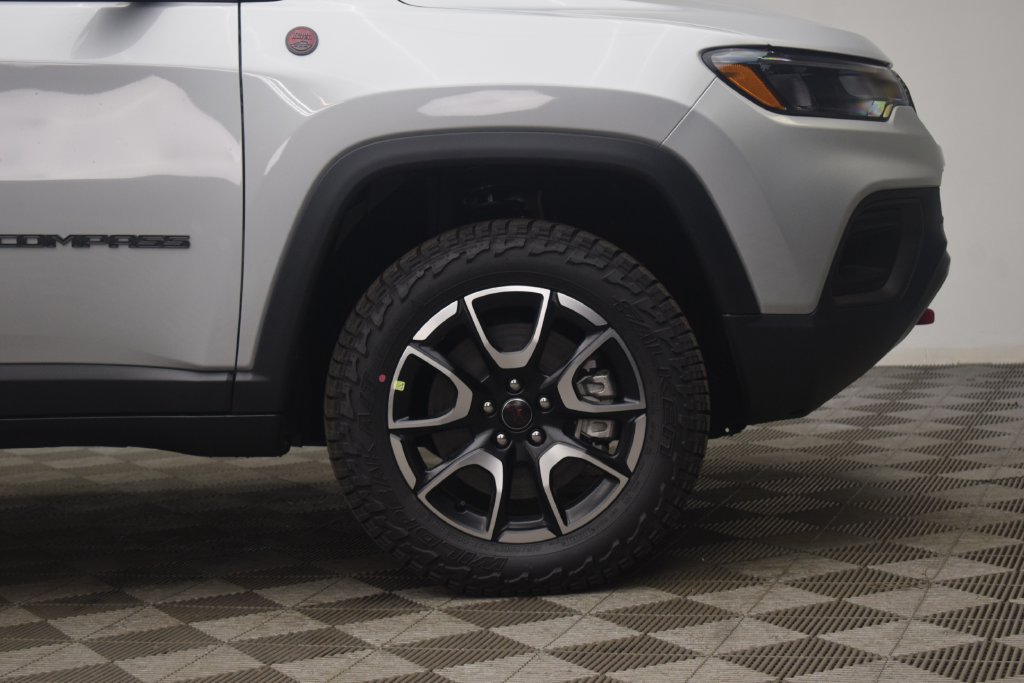 New 2026 Jeep Compass Trailhawk AWD/4WD image 6