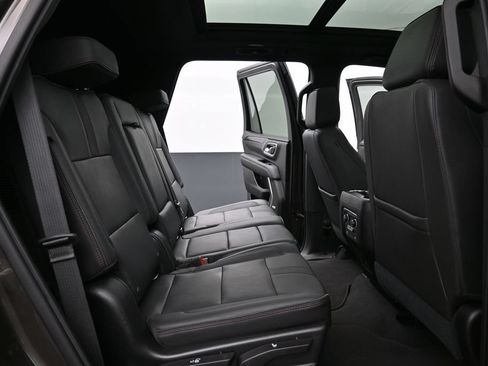 Used 2021 Chevrolet Tahoe RST AWD/4WD image 24