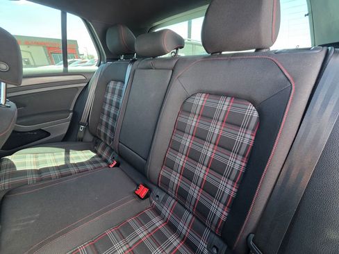 Used 2020 Volkswagen Golf 4-Door FWD image 8