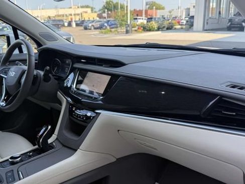 Used 2024 Cadillac XT6 Premium Luxury AWD/4WD image 23