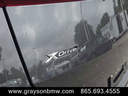 Used 2025 BMW X3 xDrive30i w/ Premium Package image 16