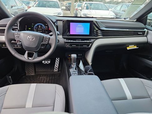 New 2026 Toyota Camry SE image 14