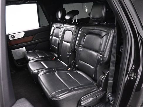 Used 2019 Lincoln Navigator L Reserve image 15
