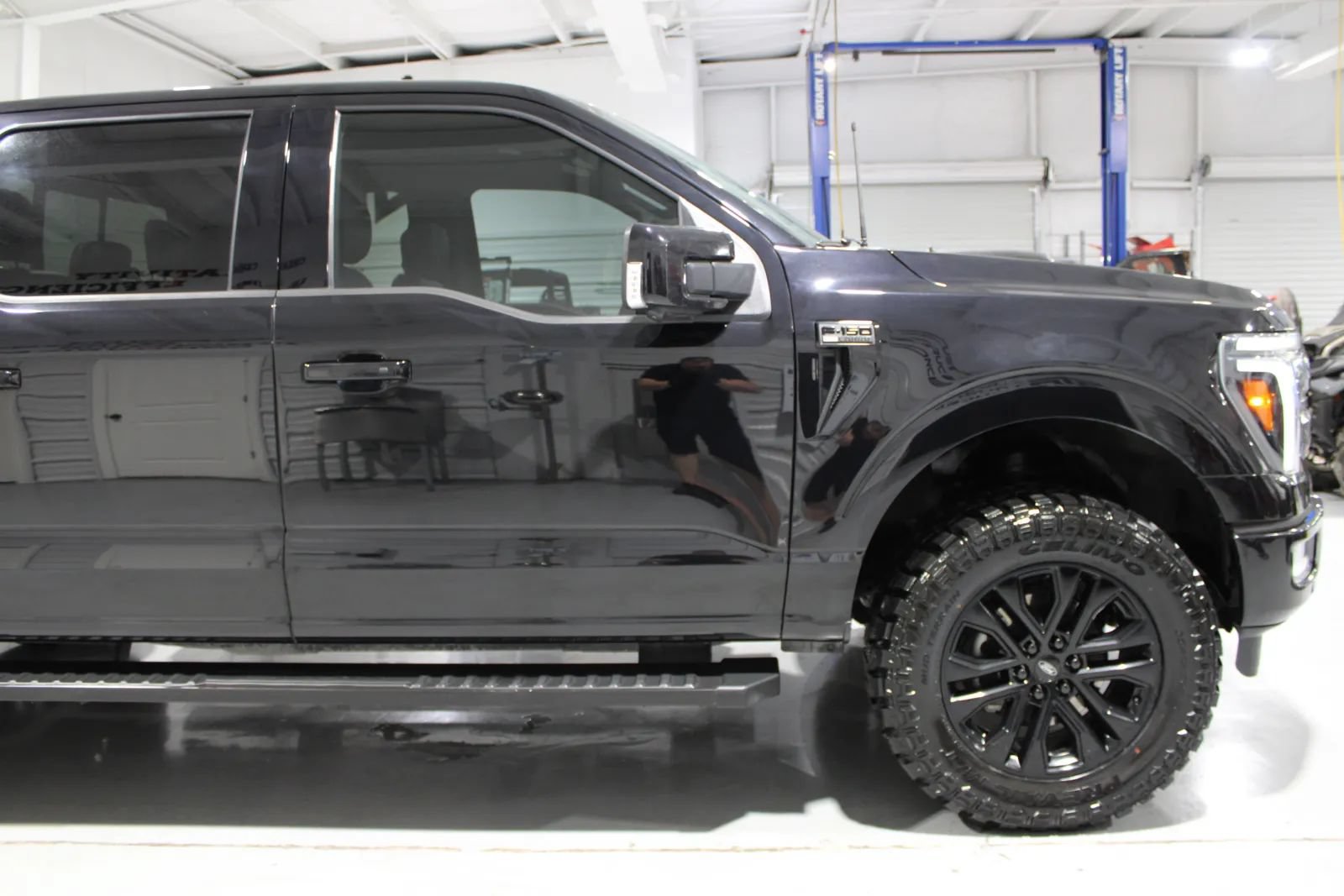 Used 2024 Ford F150 Lariat w/ Equipment Group 502A High AWD/4WD image 2