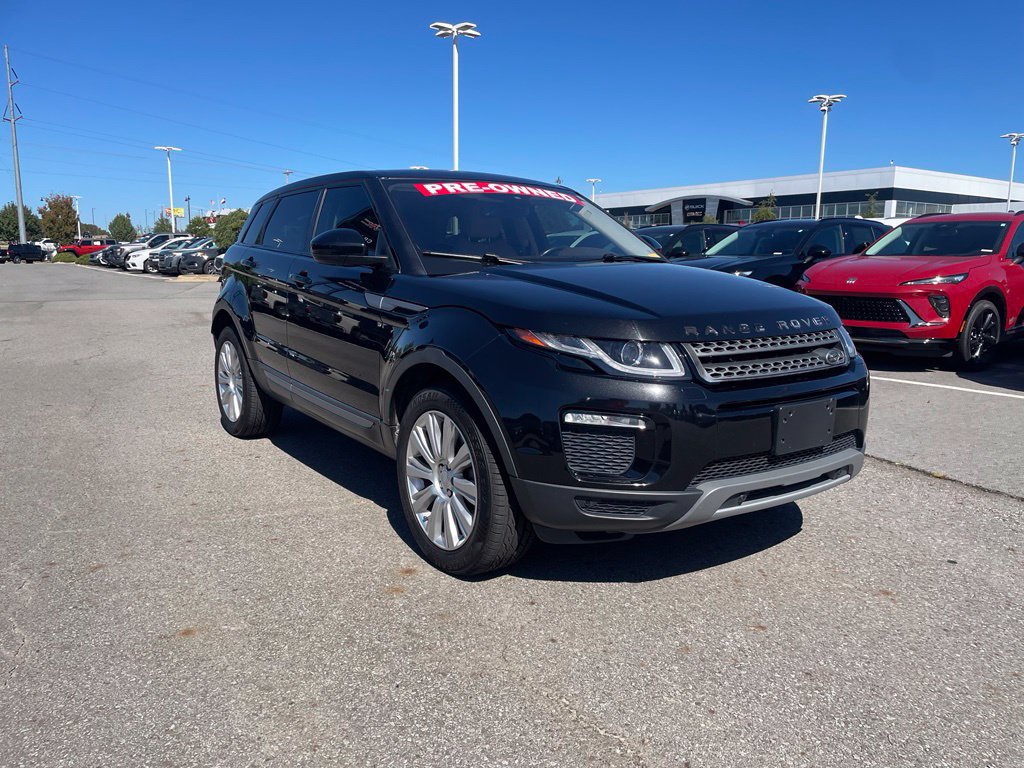 Used 2018 Land Rover Range Rover Evoque SE AWD/4WD image 3