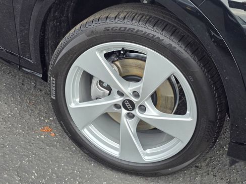 New 2025 Audi Q5 Premium Plus image 33