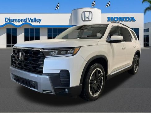 New 2026 Honda Pilot Touring image 7