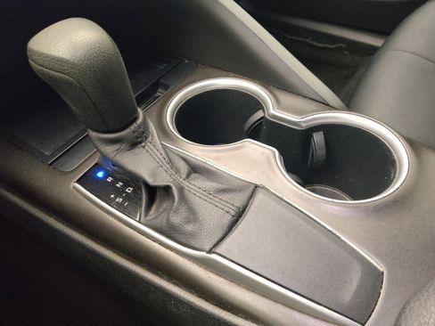 Used 2021 Toyota Camry LE image 26