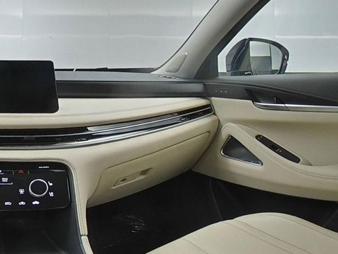 Used 2025 INFINITI QX60 Sensory image 27