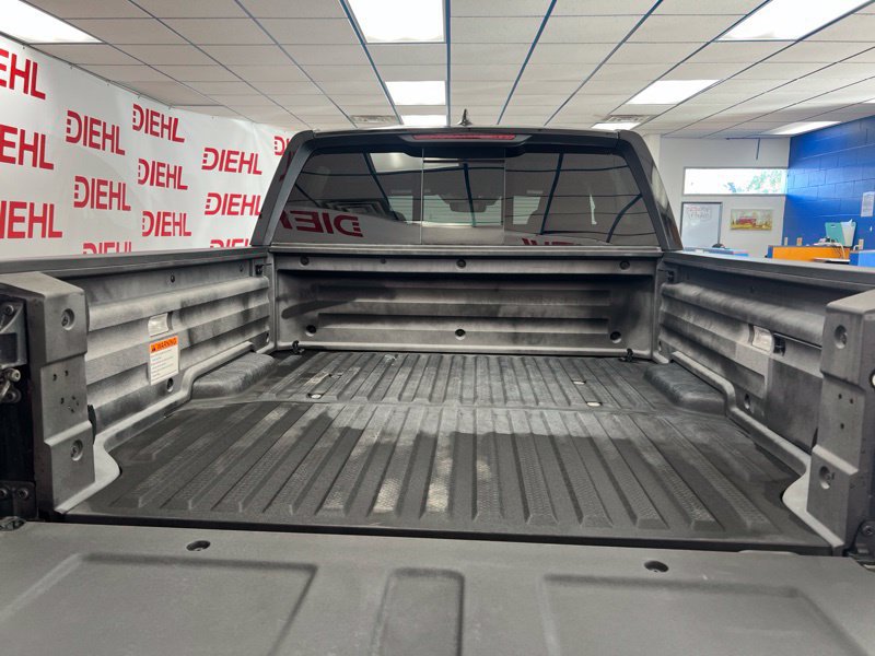 Used 2025 Honda Ridgeline Black Edition image 8