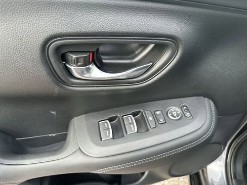 Used 2024 Honda HR-V EX-L image 17