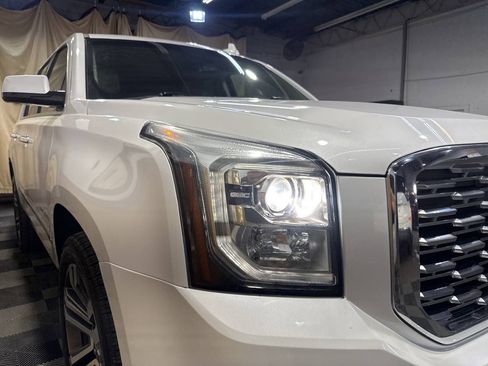 Used 2019 GMC Yukon Denali w/ Denali Ultimate Package AWD/4WD image 8