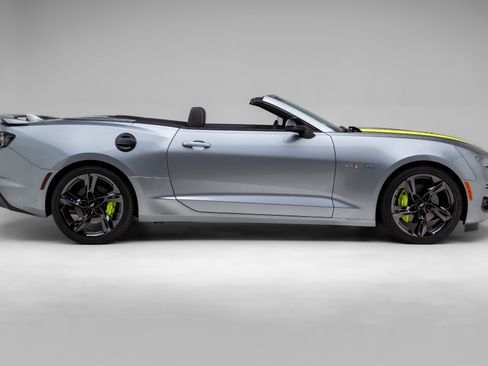 Used 2023 Chevrolet Camaro SS image 2