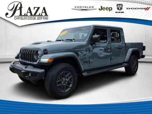 New 2026 Jeep Gladiator Sport image 1