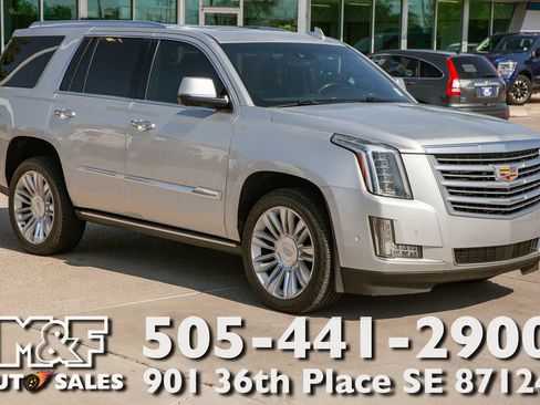 Used 2017 Cadillac Escalade Platinum AWD/4WD image 1