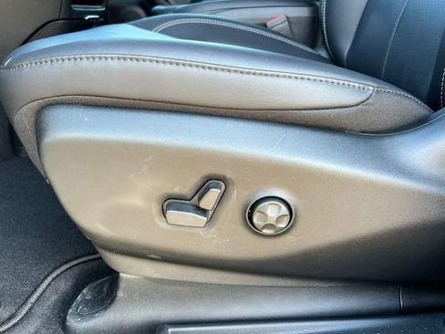 New 2026 Chrysler Pacifica Select image 13