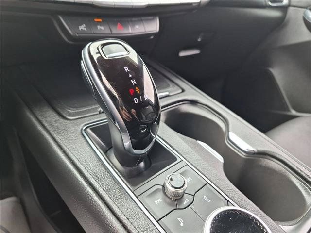 Used 2022 Cadillac XT4 Sport w/ Enhanced Visibility Package FWD image 19