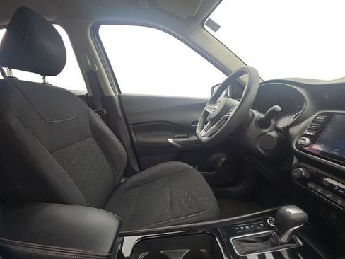 Used 2022 Nissan Kicks SV FWD image 15