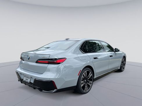 New 2025 BMW 740i xDrive w/ Executive Package AWD/4WD image 5