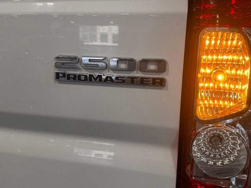 Used 2023 RAM ProMaster 2500 FWD image 14