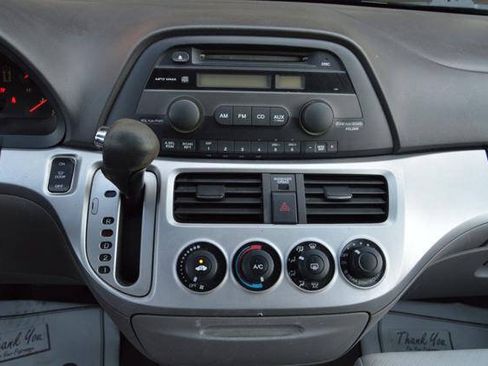Used 2010 Honda Odyssey LX image 23