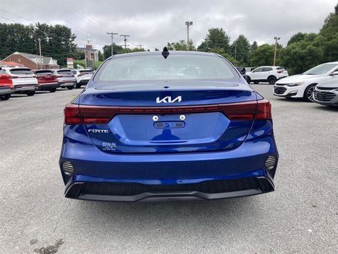 Used 2022 Kia Forte LXS w/ LXS Technology Package FWD image 6