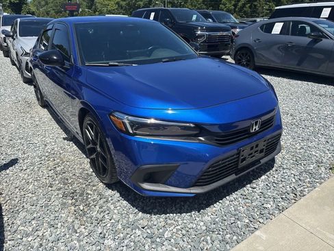 Used 2022 Honda Civic Sport image 2