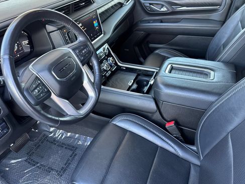 Used 2022 GMC Yukon XL Denali w/ Max Trailering Package AWD/4WD image 10