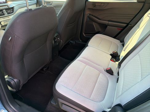 Used 2025 Ford Escape Active AWD/4WD image 11