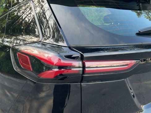 Certified 2023 Chevrolet Bolt EUV LT w/ Driver Confidence Package FWD image 27
