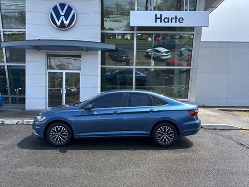 Certified 2021 Volkswagen Jetta R-Line FWD image 1