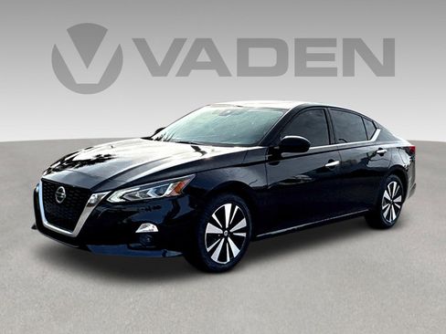 Used 2019 Nissan Altima 2.5 SV image 3