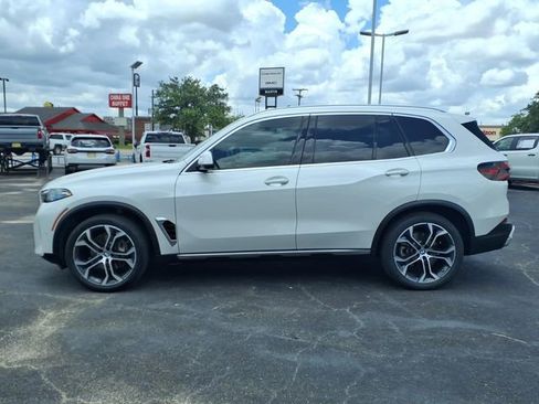 Used 2025 BMW X5 sDrive40i w/ Premium Package RWD image 8
