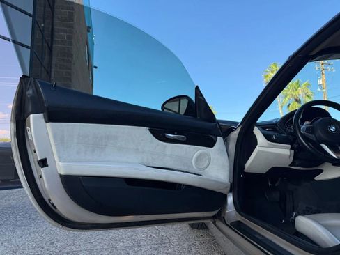 Used 2011 BMW Z4 sDrive35i image 38