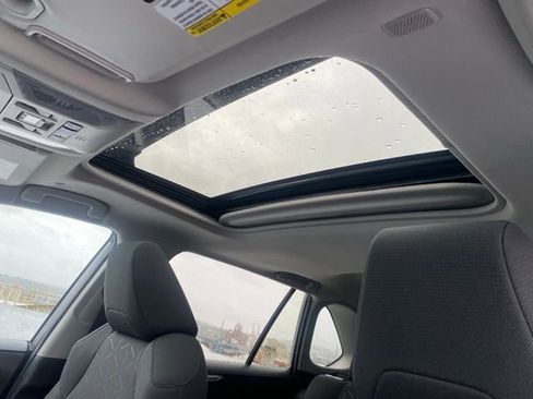 Certified 2023 Toyota RAV4 XLE w/ Convenience Package AWD/4WD image 19
