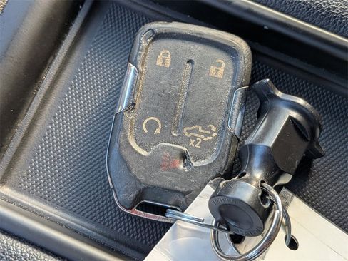 Used 2021 Chevrolet Silverado 1500 LT Trail Boss w/ Bed Protection Package image 32