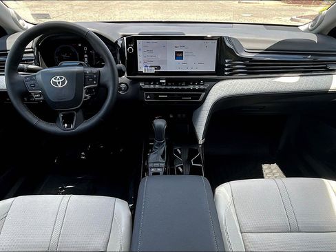 Used 2026 Toyota Camry XLE w/ Premium Plus Package FWD image 15