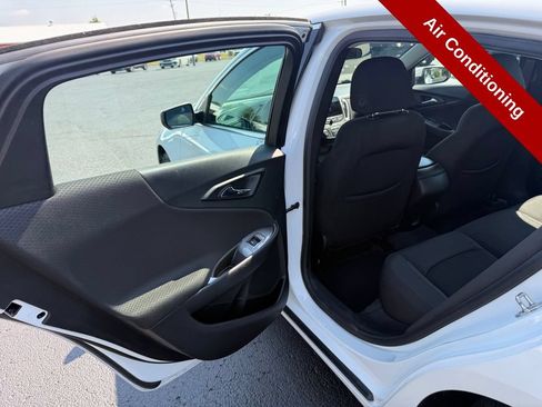 Used 2022 Chevrolet Malibu LS w/ Driver Confidence Package II FWD image 30