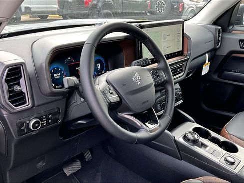 New 2025 Ford Bronco Sport Outer Banks w/ Outer Banks Tech Package+ image 4