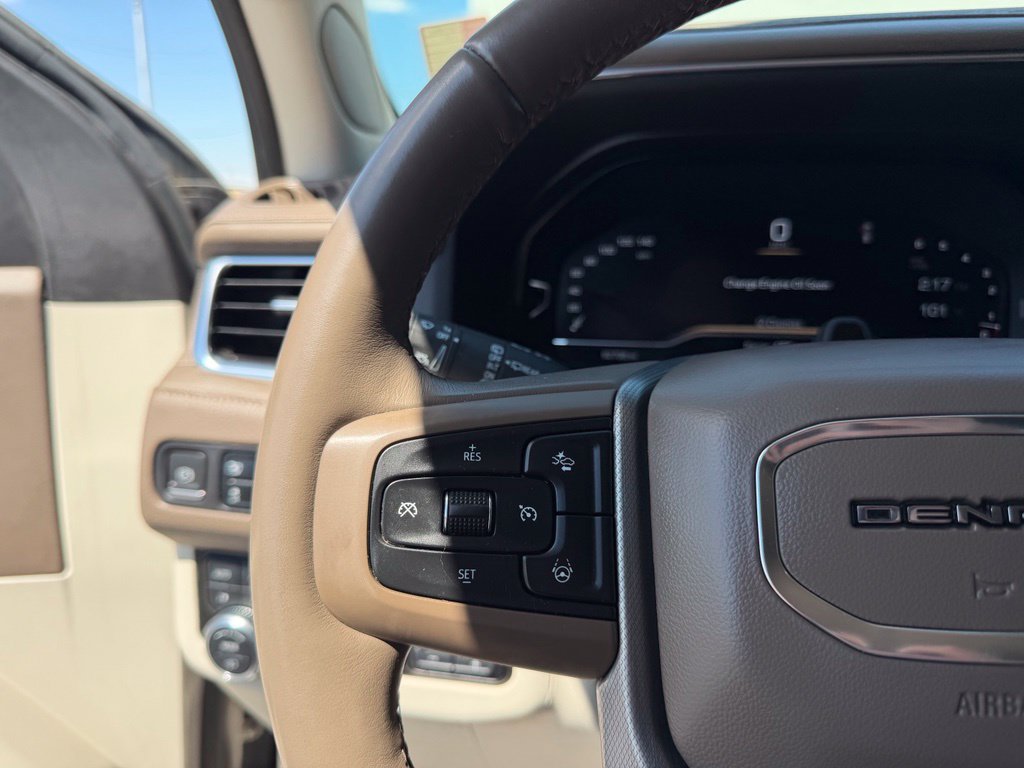 Used 2023 GMC Yukon Denali w/ Denali Reserve Package AWD/4WD image 33