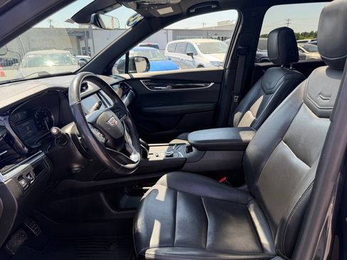 Used 2022 Cadillac XT6 Premium Luxury FWD image 15
