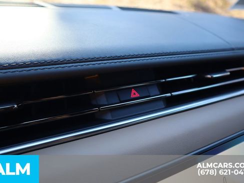 Used 2023 Land Rover Range Rover Sport SE Dynamic image 40